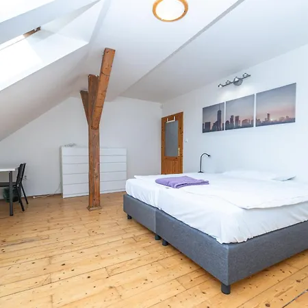 Apartment Slavikova Prag