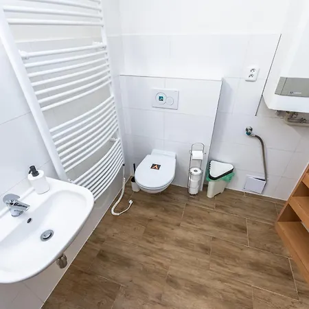Apartment Slavikova Prag